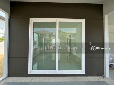 Chaiyaphruek Village, Sai 5, Nakhon Pathom, Thailand Chaiyaphruek Village, Sai 5, Nakhon Pathom, Thailand