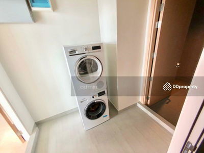 Sindhorn Residence, Bangkok, Thailand Sindhorn Residence, Bangkok, Thailand