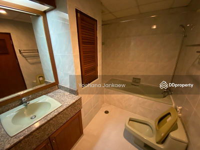 Sriratana Mansion 2, Bangkok, Thailand Sriratana Mansion 2, Bangkok, Thailand