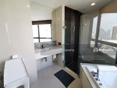 Rhythm Sukhumvit 44/1, Bangkok, Thailand Rhythm Sukhumvit 44/1, Bangkok, Thailand