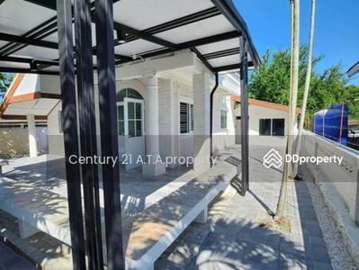For rent, new detached house, renovate Near Jomtien Beach, Pattaya, Nong Prue Subdistrict, Bang Lamung District Chonburi Province, Chon Buri, Thailand For rent, new detached house, renovate Near Jomtien Beach, Pattaya, Nong Prue Subdistrict, Bang Lamung District Chonburi Province, Chon Buri, Thailand
