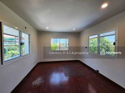 For rent, new detached house, renovate Near Jomtien Beach, Pattaya, Nong Prue Subdistrict, Bang Lamung District Chonburi Province, Chon Buri, Thailand For rent, new detached house, renovate Near Jomtien Beach, Pattaya, Nong Prue Subdistrict, Bang Lamung District Chonburi Province, Chon Buri, Thailand