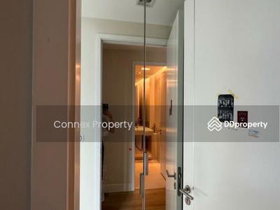 EQUINOX Paholyothin-Viphavadee, Bangkok, Thailand EQUINOX Paholyothin-Viphavadee, Bangkok, Thailand