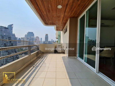 Piyathip Place, Bangkok, Thailand Piyathip Place, Bangkok, Thailand