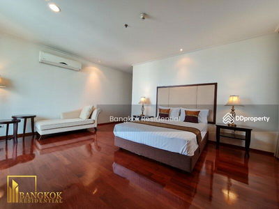 Piyathip Place, Bangkok, Thailand Piyathip Place, Bangkok, Thailand