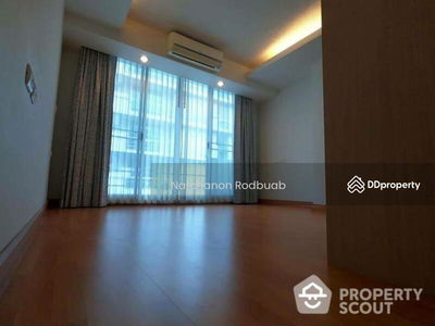 Waterford Sukhumvit 50 condominium, Bangkok, Thailand Waterford Sukhumvit 50 condominium, Bangkok, Thailand