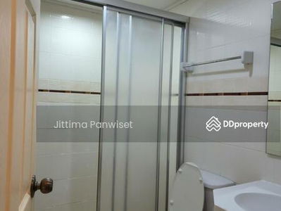 Lumpini Ville Cultural Center, Bangkok, Thailand Lumpini Ville Cultural Center, Bangkok, Thailand