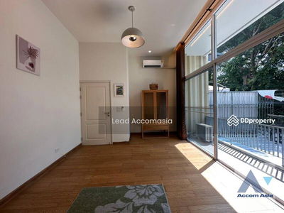 Home Office, Pet friendly | 4 Bedrooms Townhouse for Rent in Sukhumvit, Bangkok near BTS Ekkamai, Bangkok, Thailand Home Office, Pet friendly | 4 Bedrooms Townhouse for Rent in Sukhumvit, Bangkok near BTS Ekkamai, Bangkok, Thailand