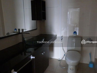 Royal Castle Sukhumvit, Bangkok, Thailand Royal Castle Sukhumvit, Bangkok, Thailand