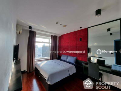 Circle Condominium, Bangkok, Thailand Circle Condominium, Bangkok, Thailand