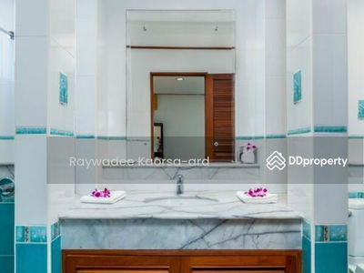 Surin Sabai, Phuket, Thailand Surin Sabai, Phuket, Thailand