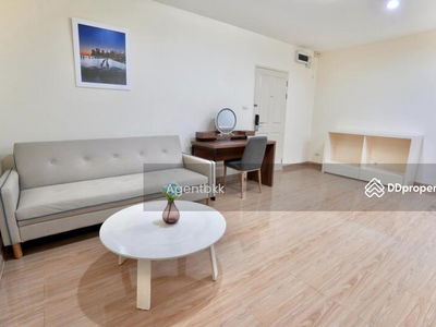 SYM Vibha-Ladprao condominium, Bangkok, Thailand SYM Vibha-Ladprao condominium, Bangkok, Thailand