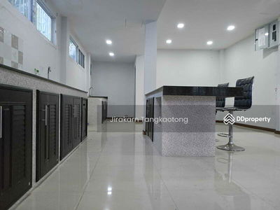 Maneerin Village, 4 bedrooms, 4 bathrooms, 61 sq m., Nonthaburi, Thailand Maneerin Village, 4 bedrooms, 4 bathrooms, 61 sq m., Nonthaburi, Thailand