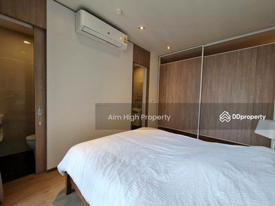 Park Origin Phrom Phong, Bangkok, Thailand Park Origin Phrom Phong, Bangkok, Thailand