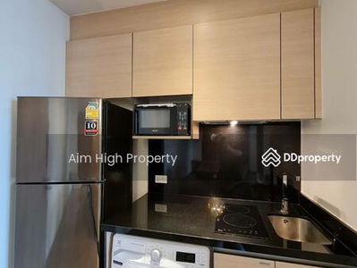 Park Origin Phrom Phong, Bangkok, Thailand Park Origin Phrom Phong, Bangkok, Thailand