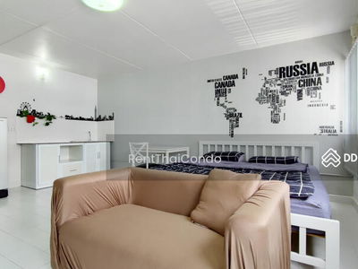 Popular condominium, Nonthaburi, Thailand Popular condominium, Nonthaburi, Thailand