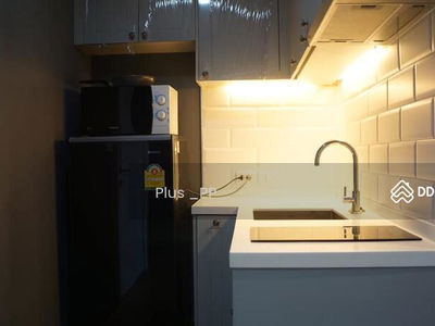 The Editor Vertical Village Sapankwai, Bangkok, Thailand The Editor Vertical Village Sapankwai, Bangkok, Thailand