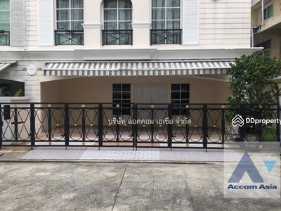 Home Office, Corner Unit, Pet friendly | 4 Bedrooms House for Rent in Charoenkrung, Bangkok AA35973, Bangkok, Thailand Home Office, Corner Unit, Pet friendly | 4 Bedrooms House for Rent in Charoenkrung, Bangkok AA35973, Bangkok, Thailand