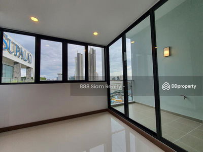 Supalai Premier Charoen Nakhon, Bangkok, Thailand Supalai Premier Charoen Nakhon, Bangkok, Thailand