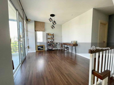 Town Avenue Rama 9, Bangkok, Thailand Town Avenue Rama 9, Bangkok, Thailand