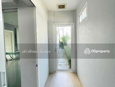 Town Avenue Rama 9, Bangkok, Thailand Town Avenue Rama 9, Bangkok, Thailand