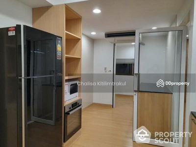 Acadamia Grand Tower, Bangkok, Thailand Acadamia Grand Tower, Bangkok, Thailand