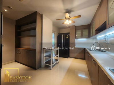 3 Bedroom Apartment in Phloen Chit, Bangkok, Thailand 3 Bedroom Apartment in Phloen Chit, Bangkok, Thailand
