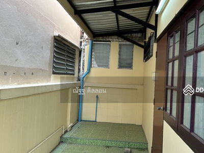 Maneeya Ville, Bangkok, Thailand Maneeya Ville, Bangkok, Thailand