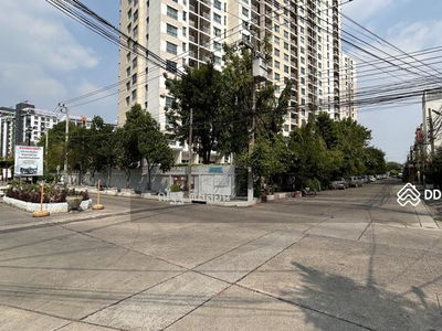 Maneeya Ville, Bangkok, Thailand Maneeya Ville, Bangkok, Thailand