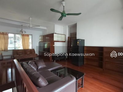 10110, Bangkok, Thailand 10110, Bangkok, Thailand