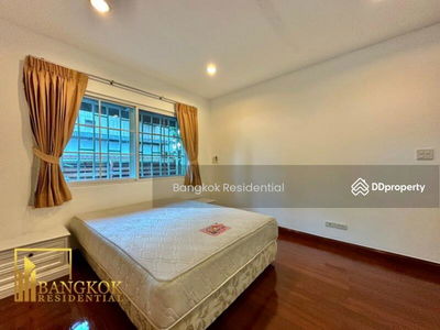 House in Compound, Bangkok, Thailand House in Compound, Bangkok, Thailand