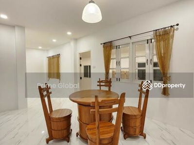 Phuket City home, Phuket, Thailand Phuket City home, Phuket, Thailand