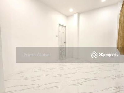 Phuket City home, Phuket, Thailand Phuket City home, Phuket, Thailand