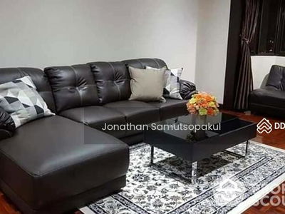 Omni Tower Sukhumvit Nana, Bangkok, Thailand Omni Tower Sukhumvit Nana, Bangkok, Thailand