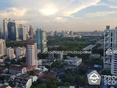 Omni Tower Sukhumvit Nana, Bangkok, Thailand Omni Tower Sukhumvit Nana, Bangkok, Thailand