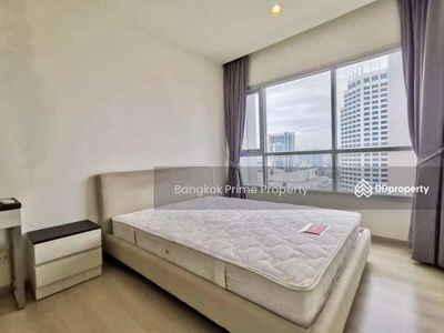 Life Ratchadapisek, Bangkok, Thailand Life Ratchadapisek, Bangkok, Thailand