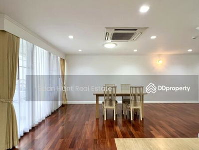 Acadamia Grand Tower, Bangkok, Thailand Acadamia Grand Tower, Bangkok, Thailand