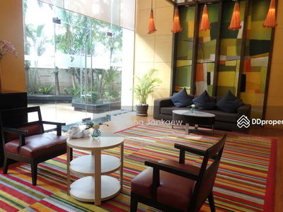 Urbana Sathorn, Bangkok, Thailand Urbana Sathorn, Bangkok, Thailand