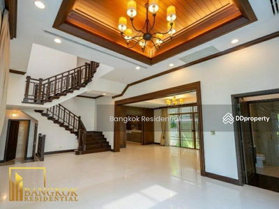 House in Compound, Bangkok, Thailand House in Compound, Bangkok, Thailand