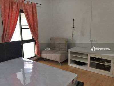 Gehäuse In Hang Dong, Thailand Gehäuse In Hang Dong, Thailand