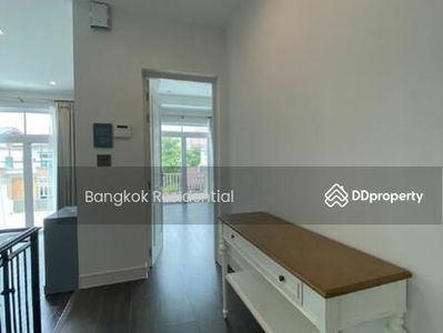 House in Compound, Samut Prakan, Thailand House in Compound, Samut Prakan, Thailand