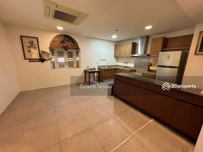 Moo Baan Chicha Castle, Bangkok, Thailand Moo Baan Chicha Castle, Bangkok, Thailand