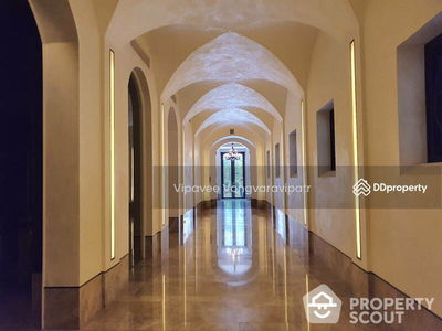 The Diplomat 39, Bangkok, Thailand The Diplomat 39, Bangkok, Thailand