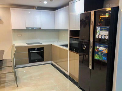 D'. Le Roi Soleil, Vietnam D'. Le Roi Soleil, Vietnam