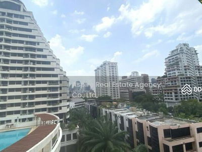 Supalai Place Sukhumvit 39, Bangkok, Thailand Supalai Place Sukhumvit 39, Bangkok, Thailand