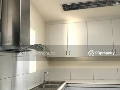 Townhouse, 4 Bed, Huai Khwang, Near KIS International School, Bangkok, Thailand Townhouse, 4 Bed, Huai Khwang, Near KIS International School, Bangkok, Thailand