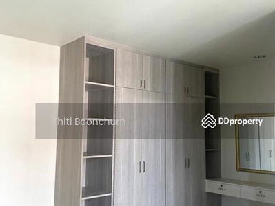 Townhouse, 4 Bed, Huai Khwang, Near KIS International School, Bangkok, Thailand Townhouse, 4 Bed, Huai Khwang, Near KIS International School, Bangkok, Thailand