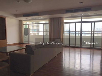 Krungthep Thani Tower, Bangkok, Thailand Krungthep Thani Tower, Bangkok, Thailand