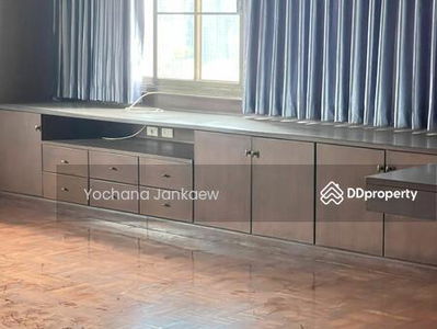 Tower Park, Bangkok, Thailand Tower Park, Bangkok, Thailand