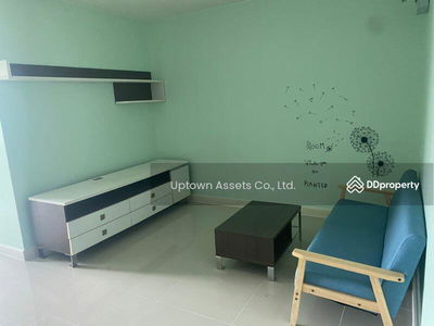 The Lake Kallapraphruk – Wutthakat, Bangkok, Thailand The Lake Kallapraphruk – Wutthakat, Bangkok, Thailand